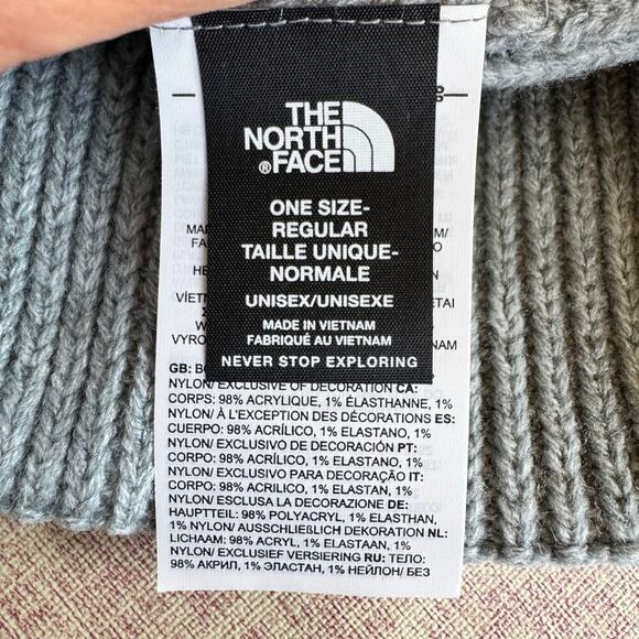 NWOT The North Face Logo Box Cuffed Beanie Size OS Gray - Picture 4 of 5